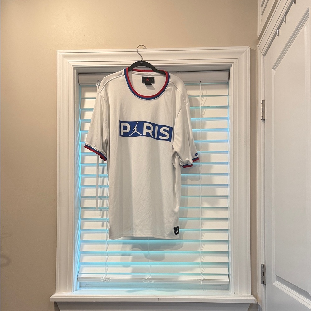 Jordan Paris Saint Germaine White, Blue and Red Jersey XXL